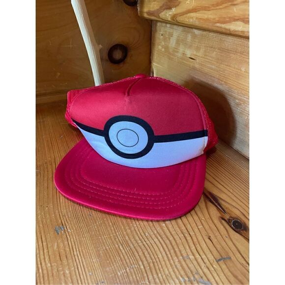 YOUTH RED/WHITE POKÉMON POKE BALL SNAPBACK TRUCKERS BASEBALL CAP - Picture 1 of 3